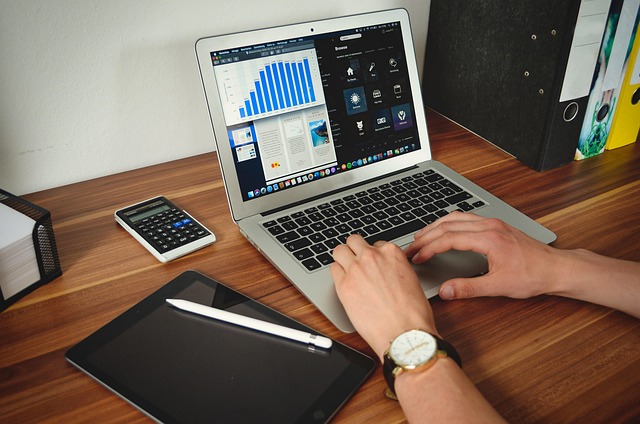 1767426455195407.jpg student-5224082_640.jpg